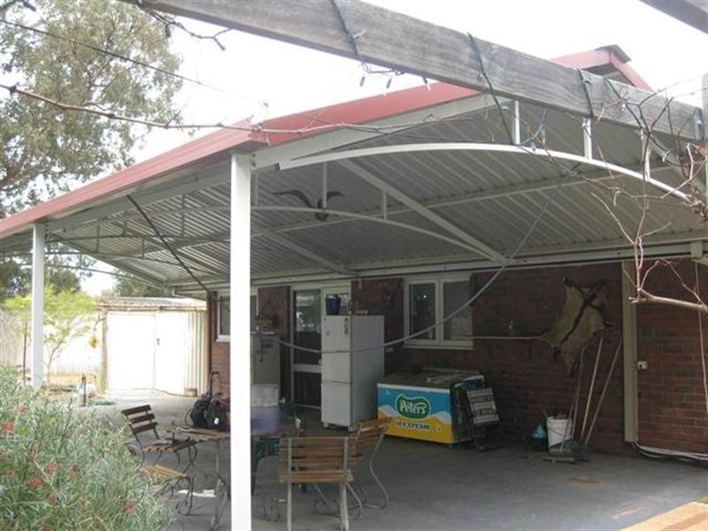 10 Victoria Road, West Swan WA 6055