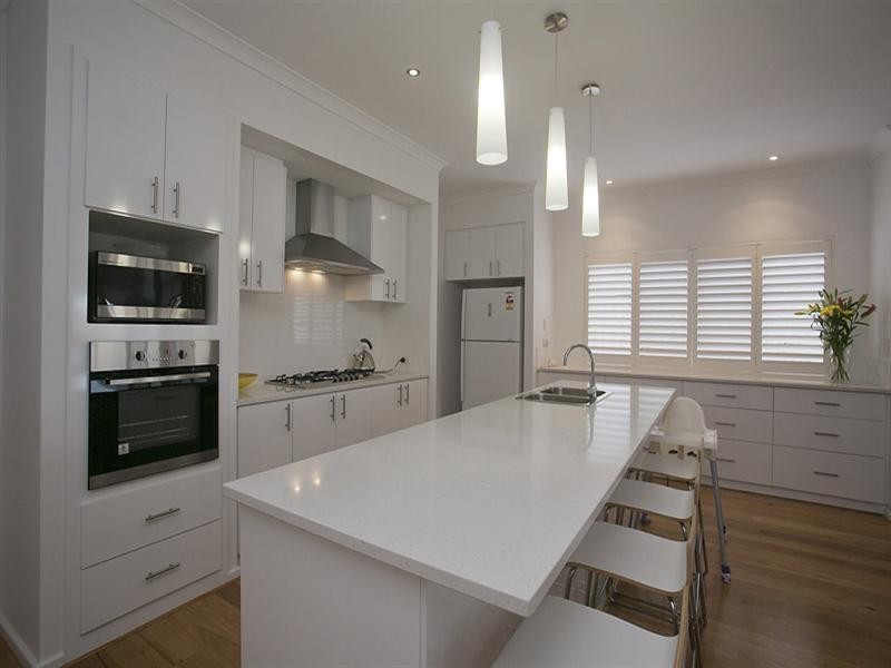 16 Parkfarm Drive, South Guildford WA 6055