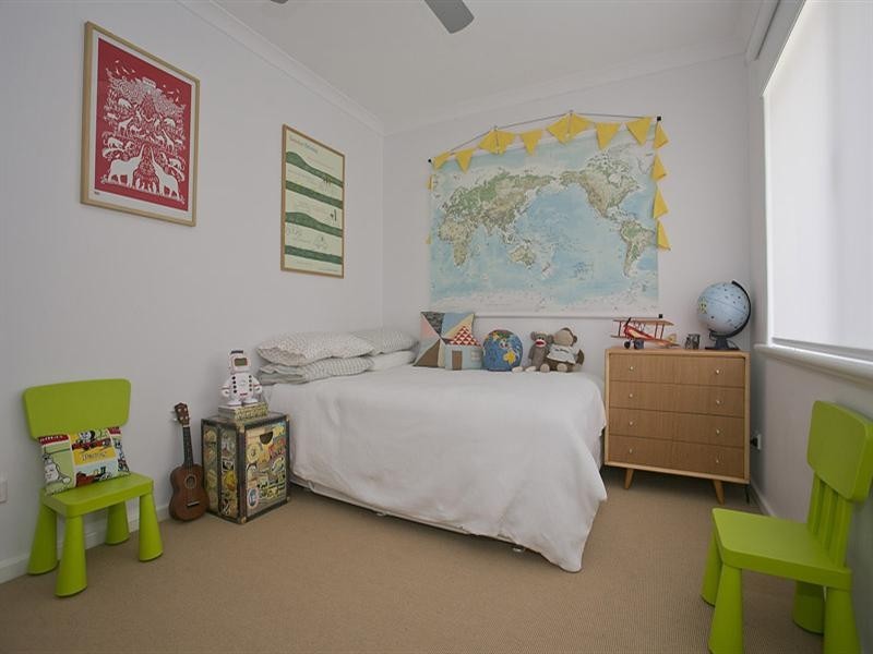 16 Parkfarm Drive, South Guildford WA 6055