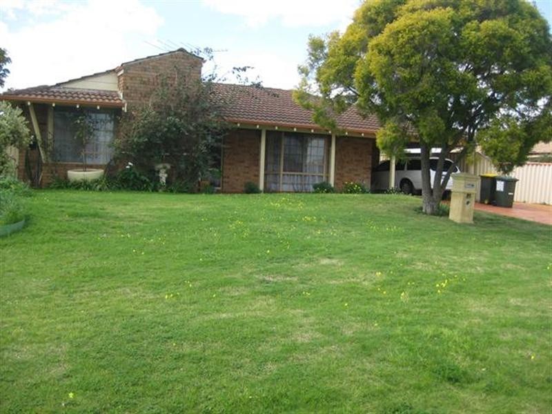 23 Bernley Drive, Viveash WA 6056