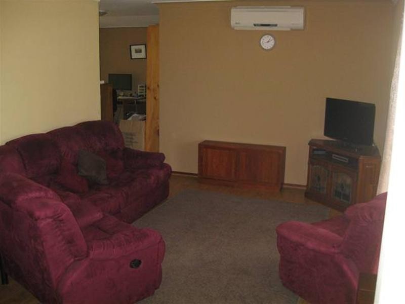 23 Bernley Drive, Viveash WA 6056