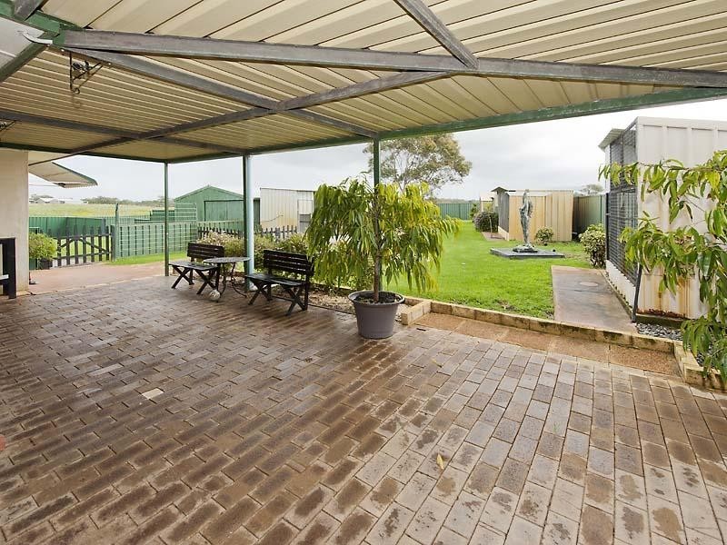 25 Herne Street, Herne Hill WA 6056