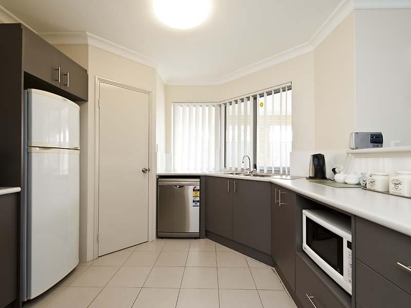 6 Nottingham Green, High Wycombe WA 6057