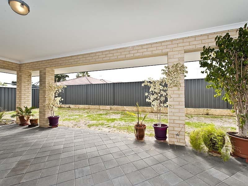 6 Nottingham Green, High Wycombe WA 6057