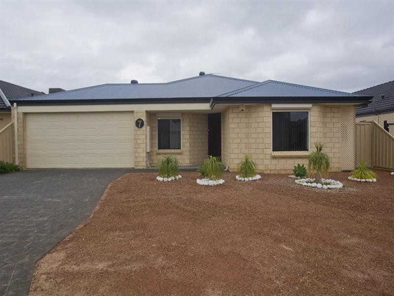 7 Holywell Street, Middle Swan WA 6056