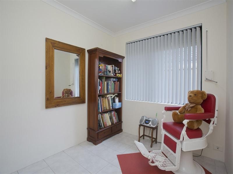 7 Holywell Street, Middle Swan WA 6056