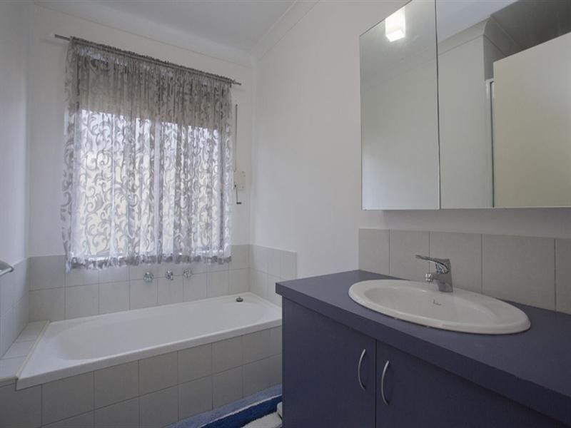 7 Holywell Street, Middle Swan WA 6056