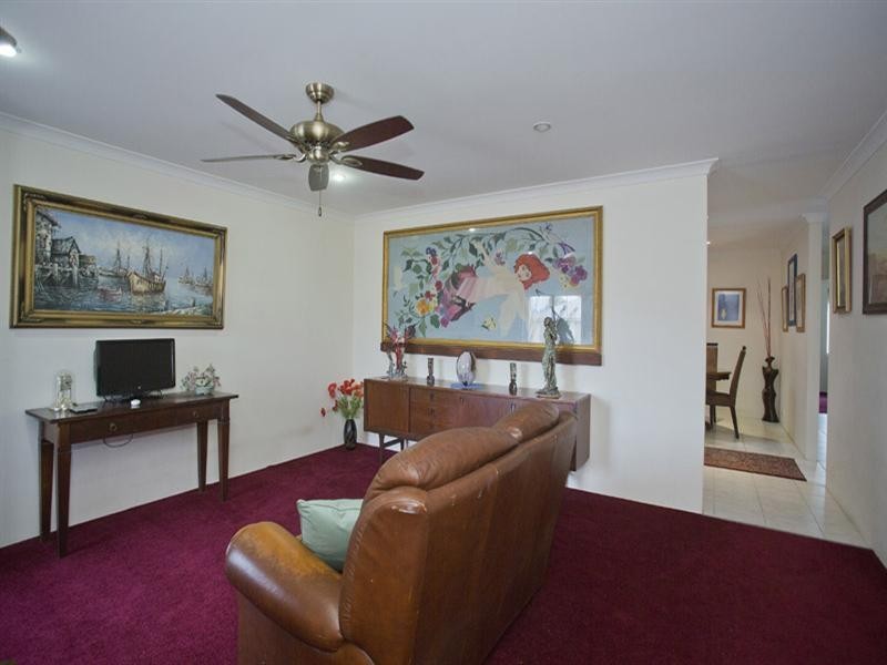 7 Holywell Street, Middle Swan WA 6056