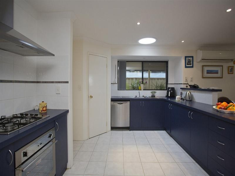 7 Holywell Street, Middle Swan WA 6056