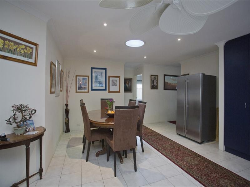 7 Holywell Street, Middle Swan WA 6056