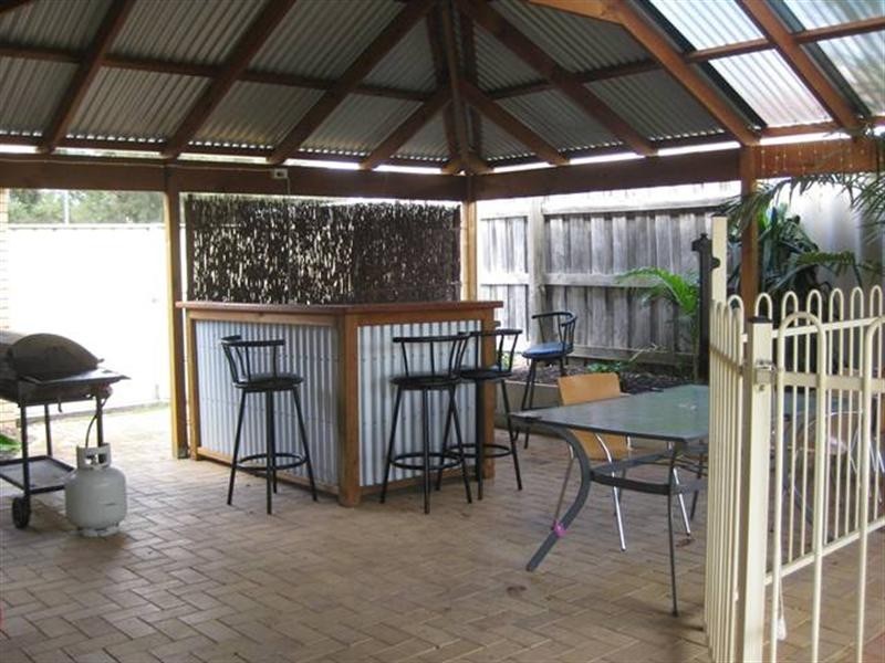 11 Yanderra Court, Stratton WA 6056