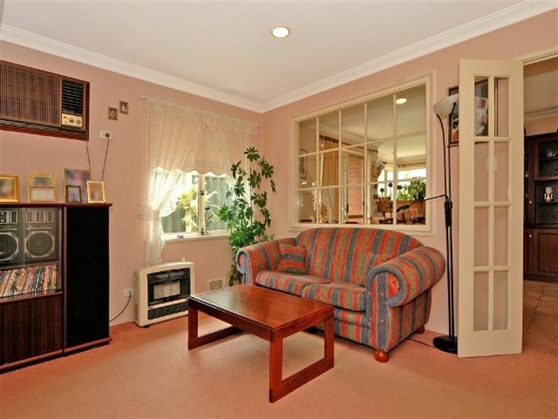 5 Burton Retreat, Stratton WA 6056