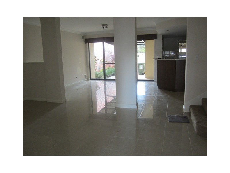 2/2 Hebe Lane, Woodbridge WA 6056