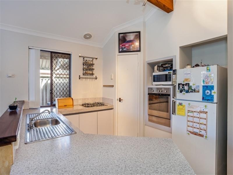 46 Cockman Cross, Stratton WA 6056
