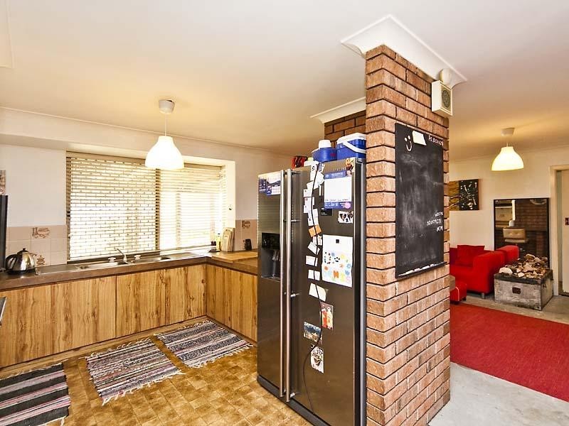 30 Park Lane, Alexander Heights WA 6064