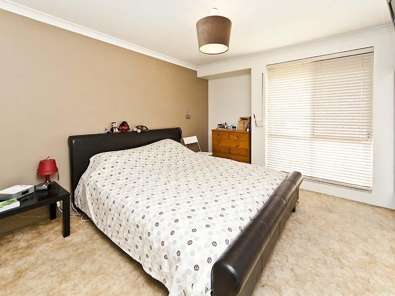 30 Park Lane, Alexander Heights WA 6064