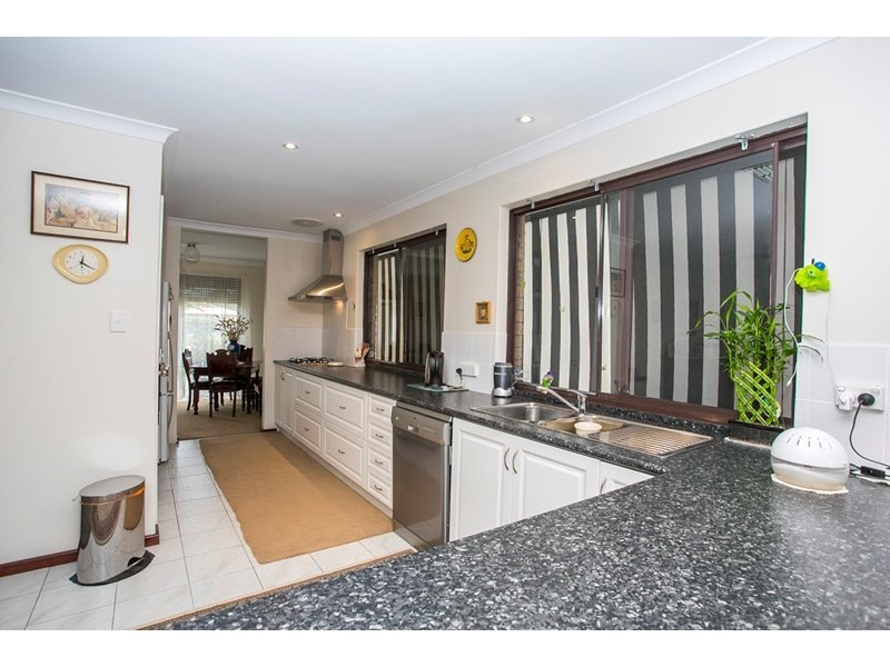 24 Tour Place, Middle Swan WA 6056