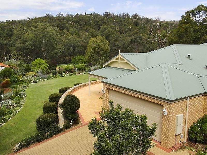 18 National Park Road, Swan View WA 6056