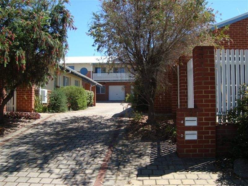 2/163 Lawley Street, Yokine WA 6060