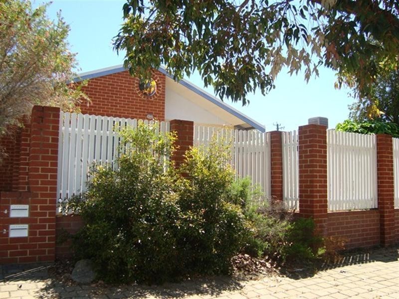 2/163 Lawley Street, Yokine WA 6060