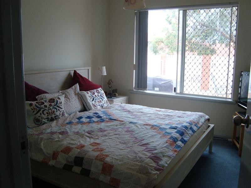 2/163 Lawley Street, Yokine WA 6060