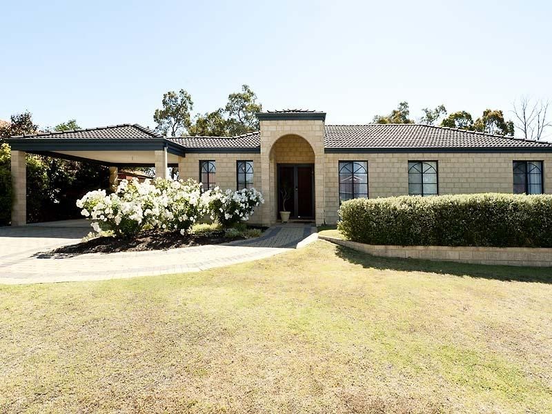 5 Tallow Grove, Helena Valley WA 6056