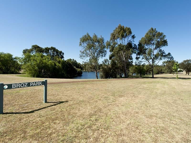 5 Tallow Grove, Helena Valley WA 6056