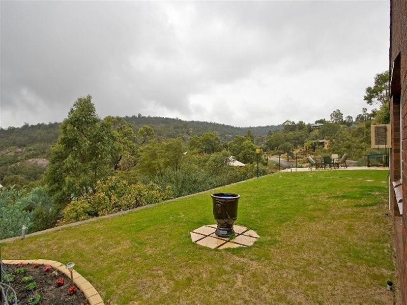 6 Park Way, Swan View WA 6056