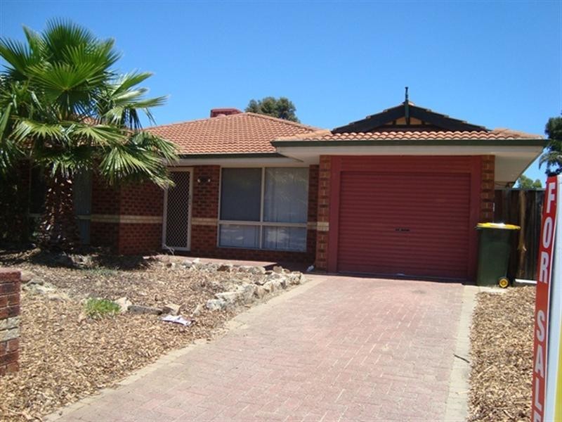 16 Waterlily Drive, Stratton WA 6056