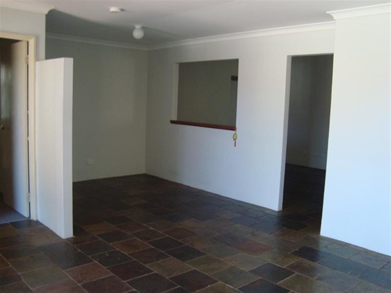 16 Waterlily Drive, Stratton WA 6056