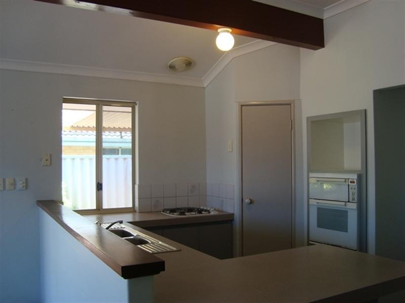 16 Waterlily Drive, Stratton WA 6056