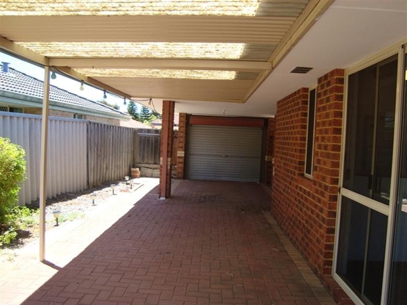 16 Waterlily Drive, Stratton WA 6056