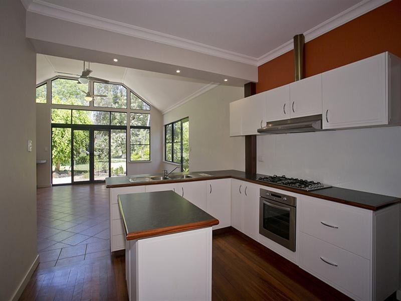 10 Christina Street, Hazelmere WA 6055