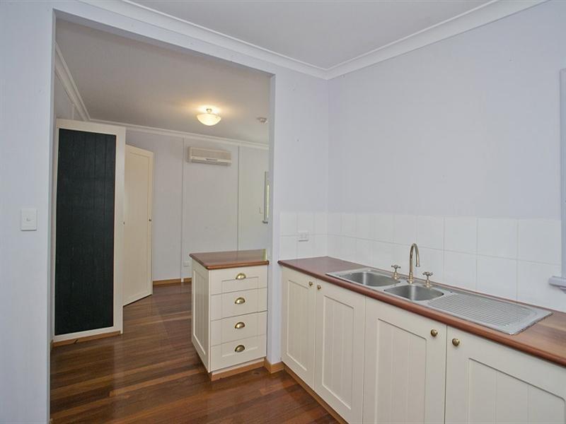 10 Christina Street, Hazelmere WA 6055