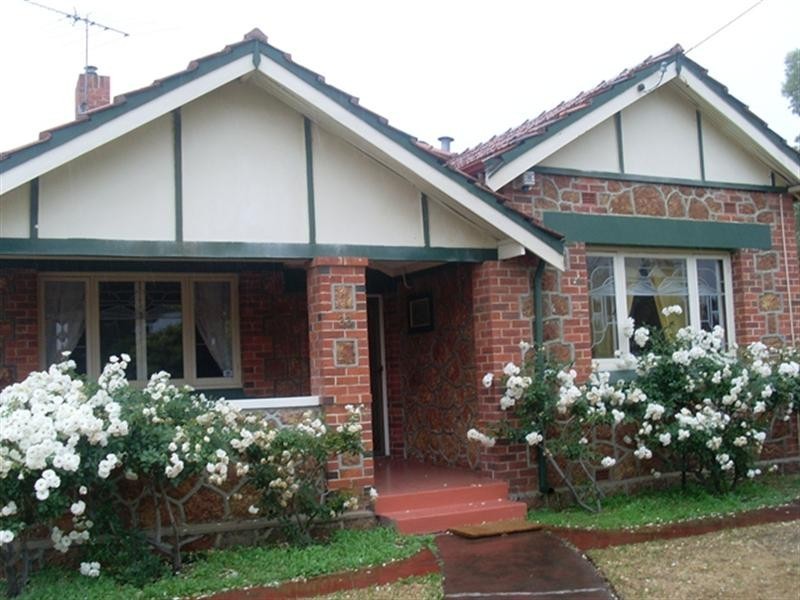 33 Great Northern Highway, Middle Swan WA 6056