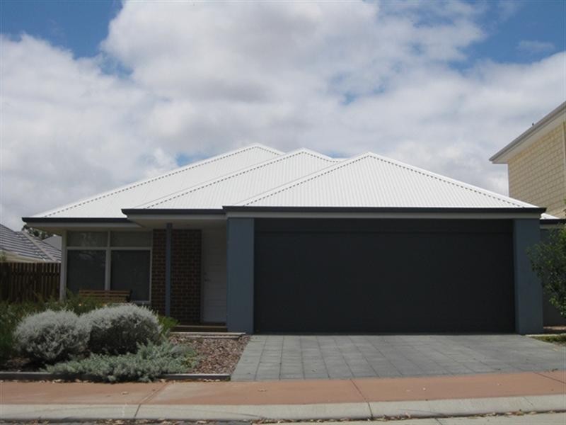 8 Lautour Street, South Guildford WA 6055