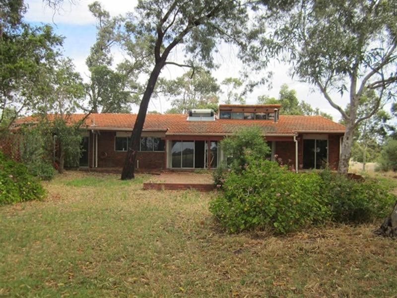 200 William Street, Herne Hill WA 6056