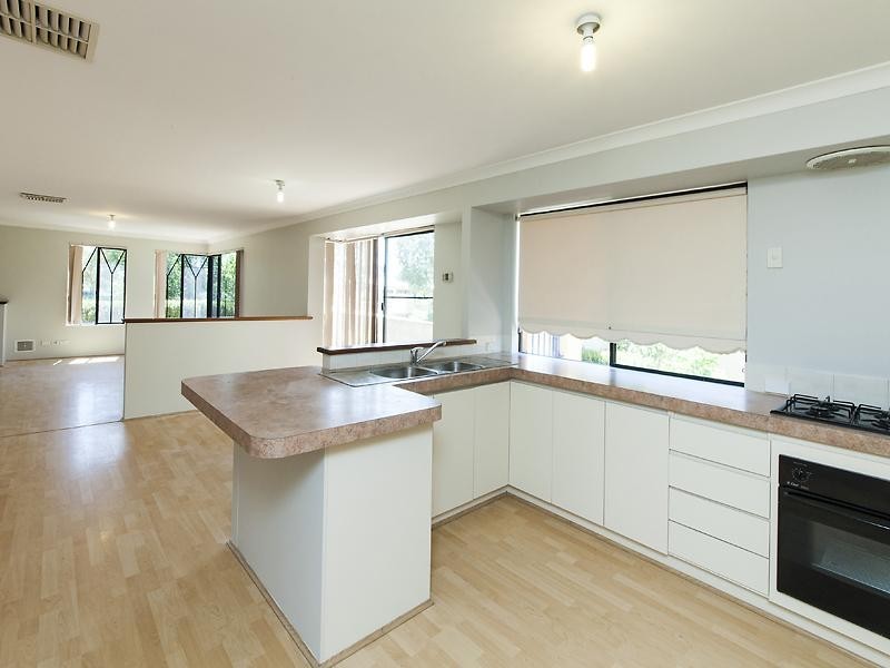 2 Siena Lane, Ellenbrook WA 6069