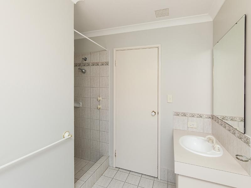 2 Siena Lane, Ellenbrook WA 6069