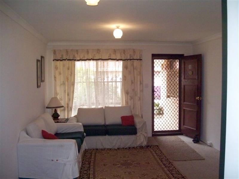 10/7 Park Road, Midvale WA 6056