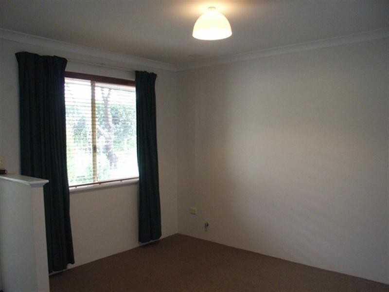 1/33 Holmesdale Road, Woodbridge WA 6056