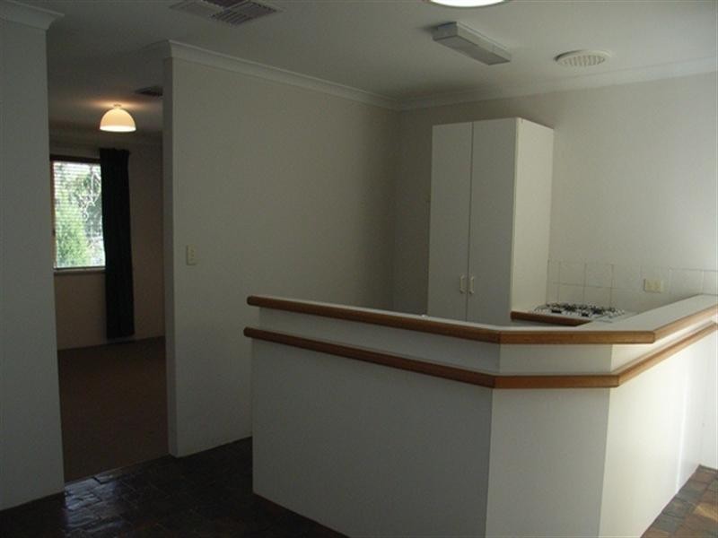 1/33 Holmesdale Road, Woodbridge WA 6056