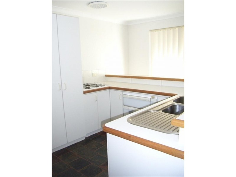 1/33 Holmesdale Road, Woodbridge WA 6056