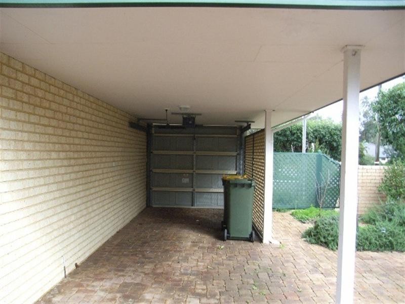 1/33 Holmesdale Road, Woodbridge WA 6056