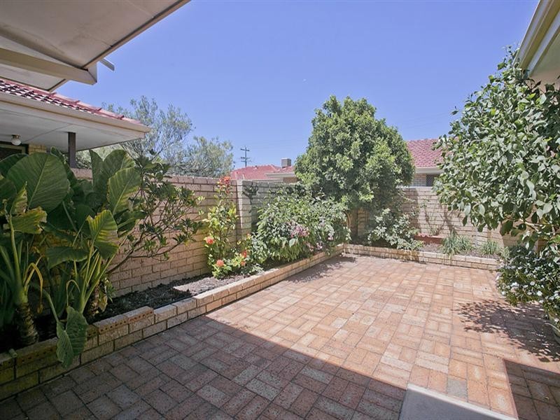 10/7 Park Road, Midvale WA 6056