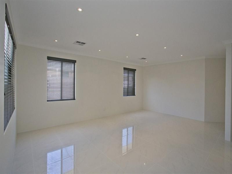 30 MIllot Vista, Caversham WA 6055