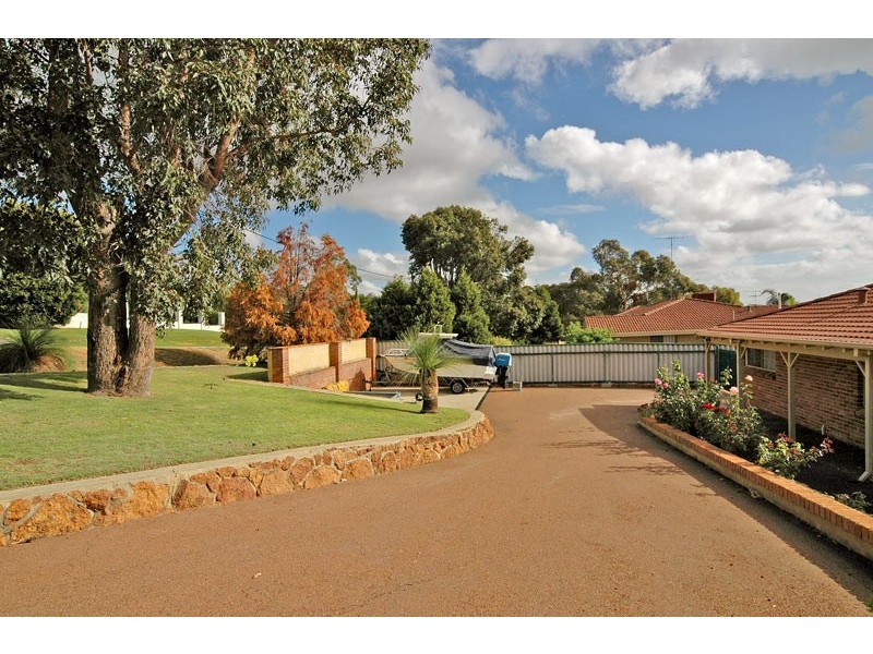 8 Brie Brie Crescent, Kalamunda WA 6076