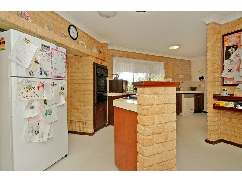 8 Brie Brie Crescent, Kalamunda WA 6076