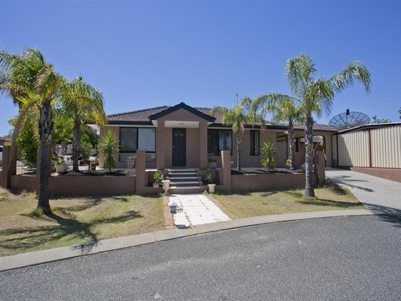 16 Augustus Way, Marangaroo WA 6064