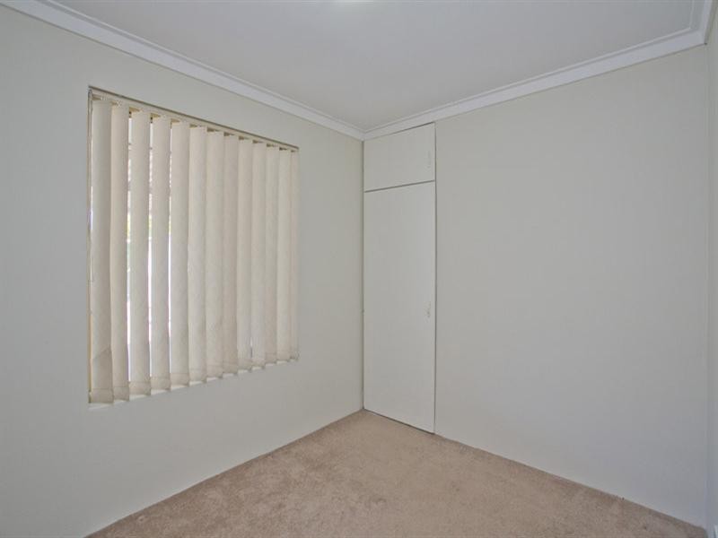 16 Augustus Way, Marangaroo WA 6064